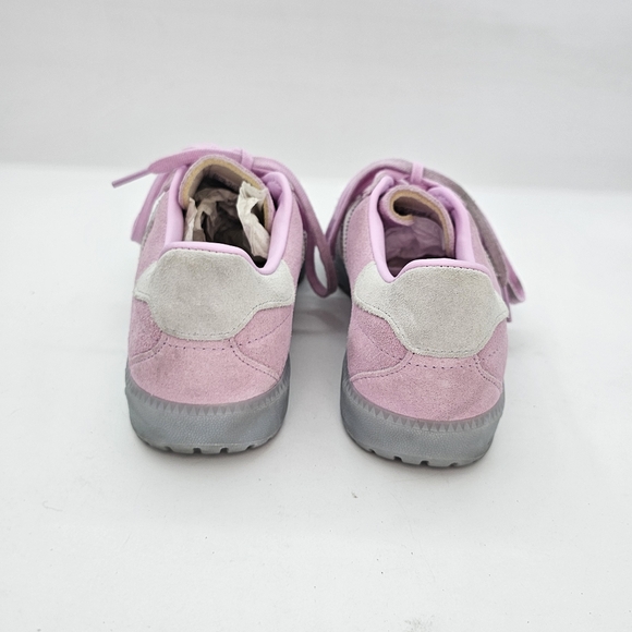 Adidas Bermuda Women's Sneakers, Glow Pink, Size 7.5 – Preowned - Picture 10 of 13